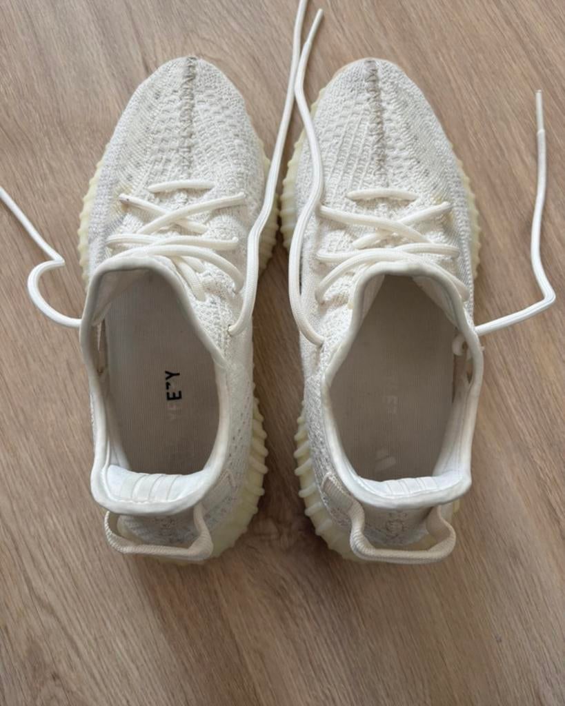 Yeezy boost 350 V2, Ophalen of Verzenden, Zo goed als nieuw, Overige kleuren
