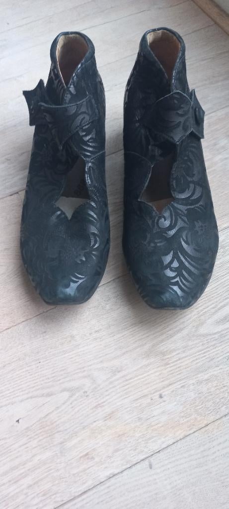 Mooie zwarte pumps, gedessineerd,  merkt Think, Pumps, Zwart, Think!, Ophalen of Verzenden