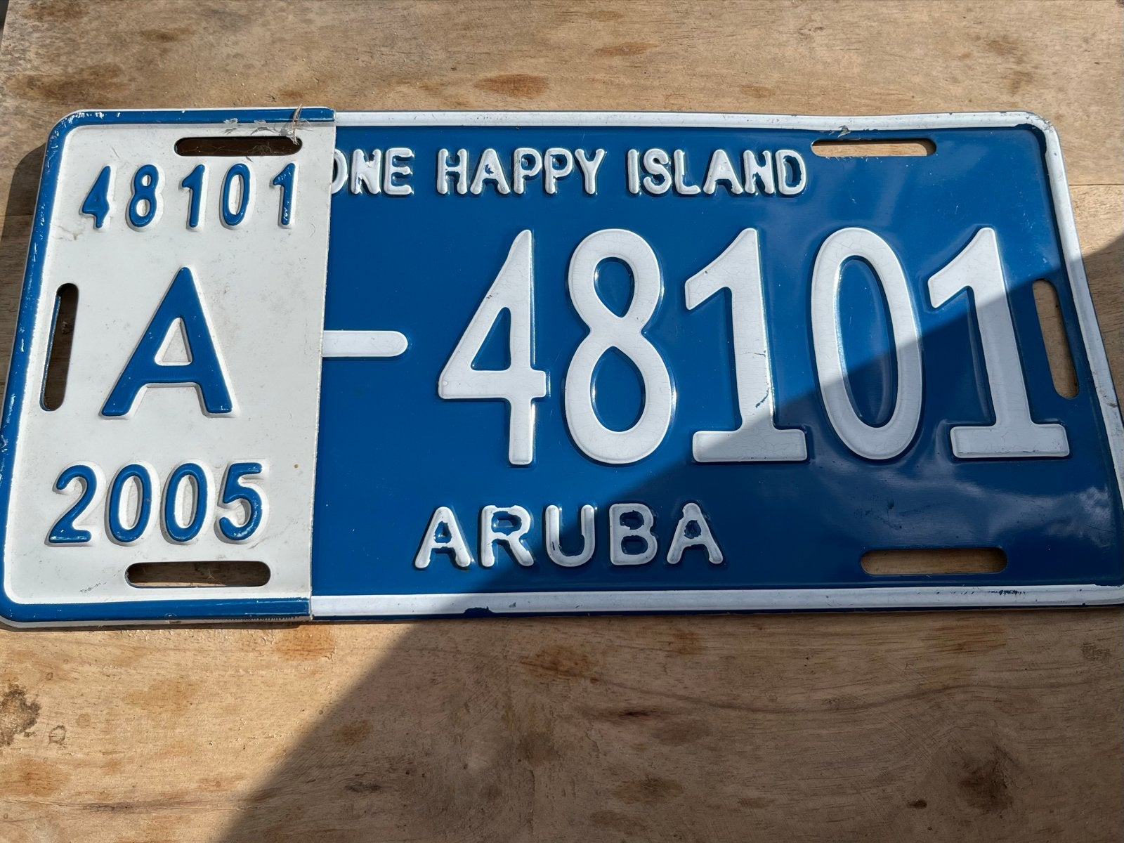 Aruba Kentekenplaat 2005 - A-48101 - One Happy Island, Ophalen of Verzenden, Gebruikt