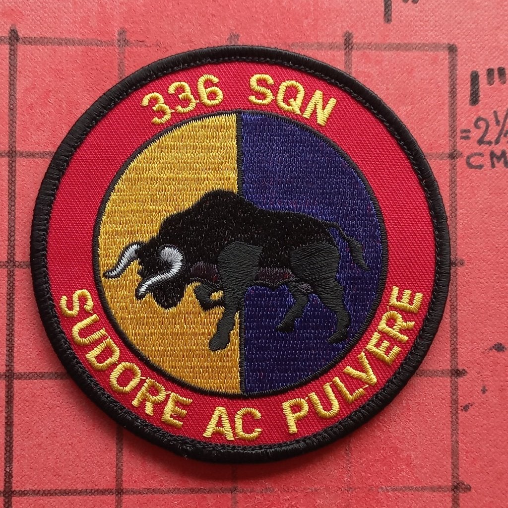 KLU LUCHTMACHT PATCH EINDHOVEN 336 SQN ZONDER STERREN, Verzenden, Luchtmacht, Nederland, Embleem of Badge