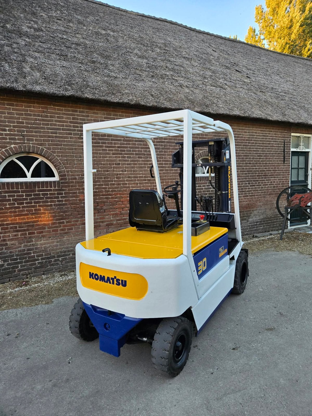 Komatsu 3t freelift sideshift 3delig goede accu topstaat✅, 3000 tot 4000 kg, Ophalen of Verzenden, Elektrisch, Heftruck