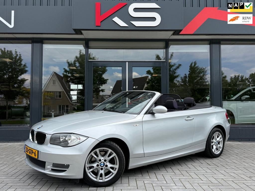 BMW 1-serie Cabrio 118i Executive 71000km Nap Airco, Auto's, 1-Serie, Cabriolet, 4 stoelen, Origineel Nederlands