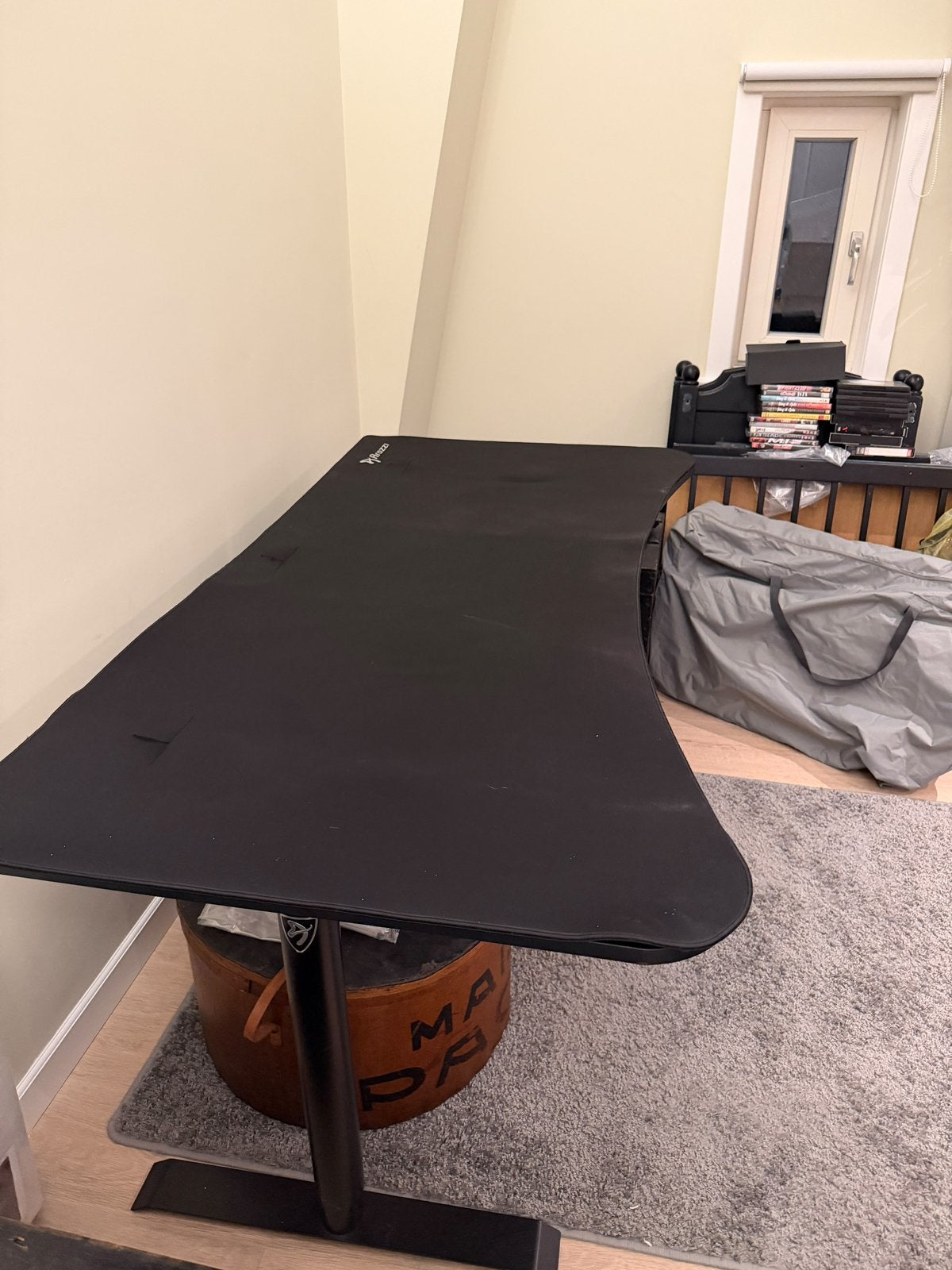 Arozzi gamingbureau – groot, stevig en klaar voor je setup, Zwart, 160 cm, Gebruikt, Ophalen of Verzenden