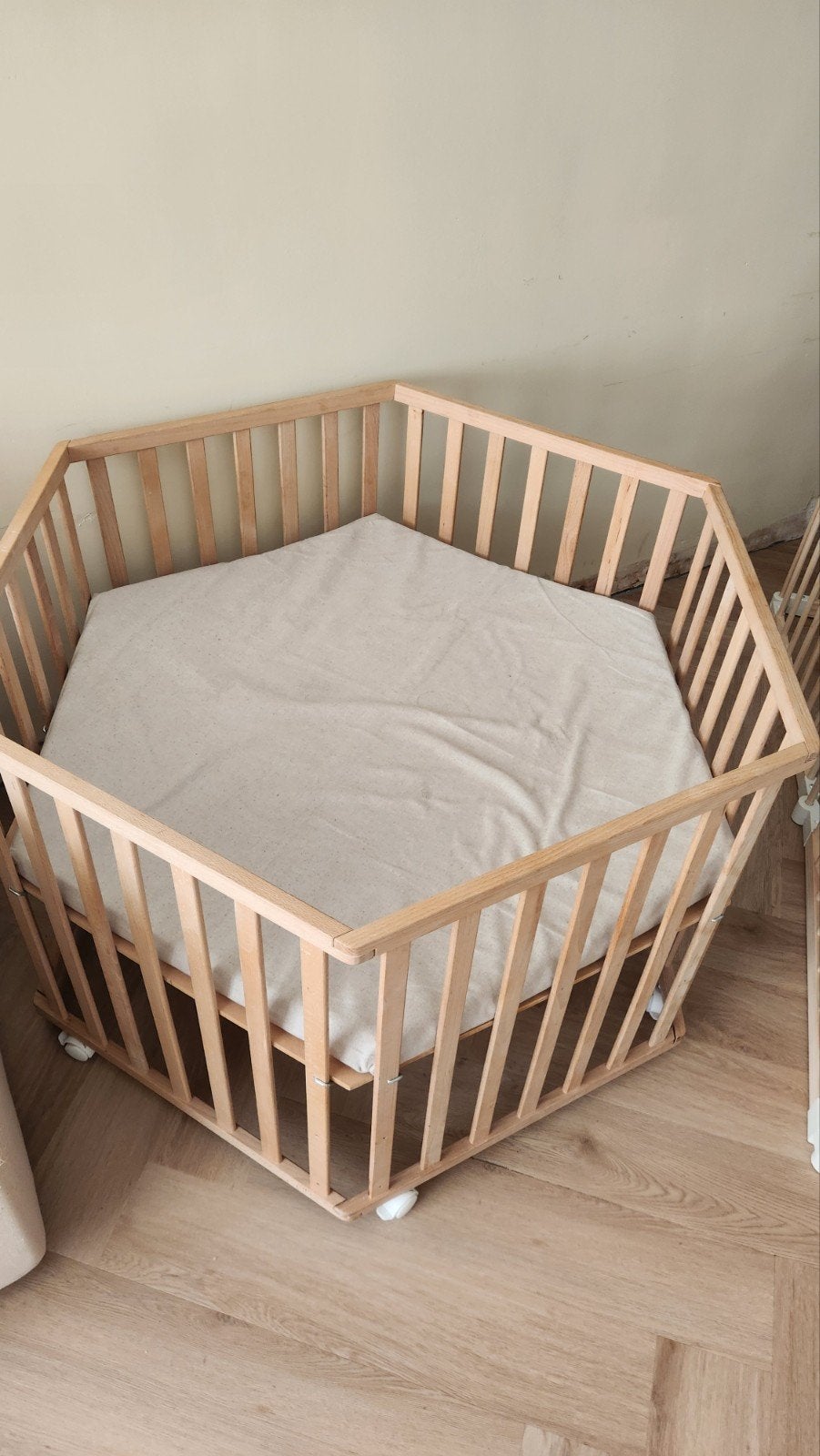 Hexagon houten box met boxkleed, Ophalen, Zo goed als nieuw, Overige vormen, Boxkleed