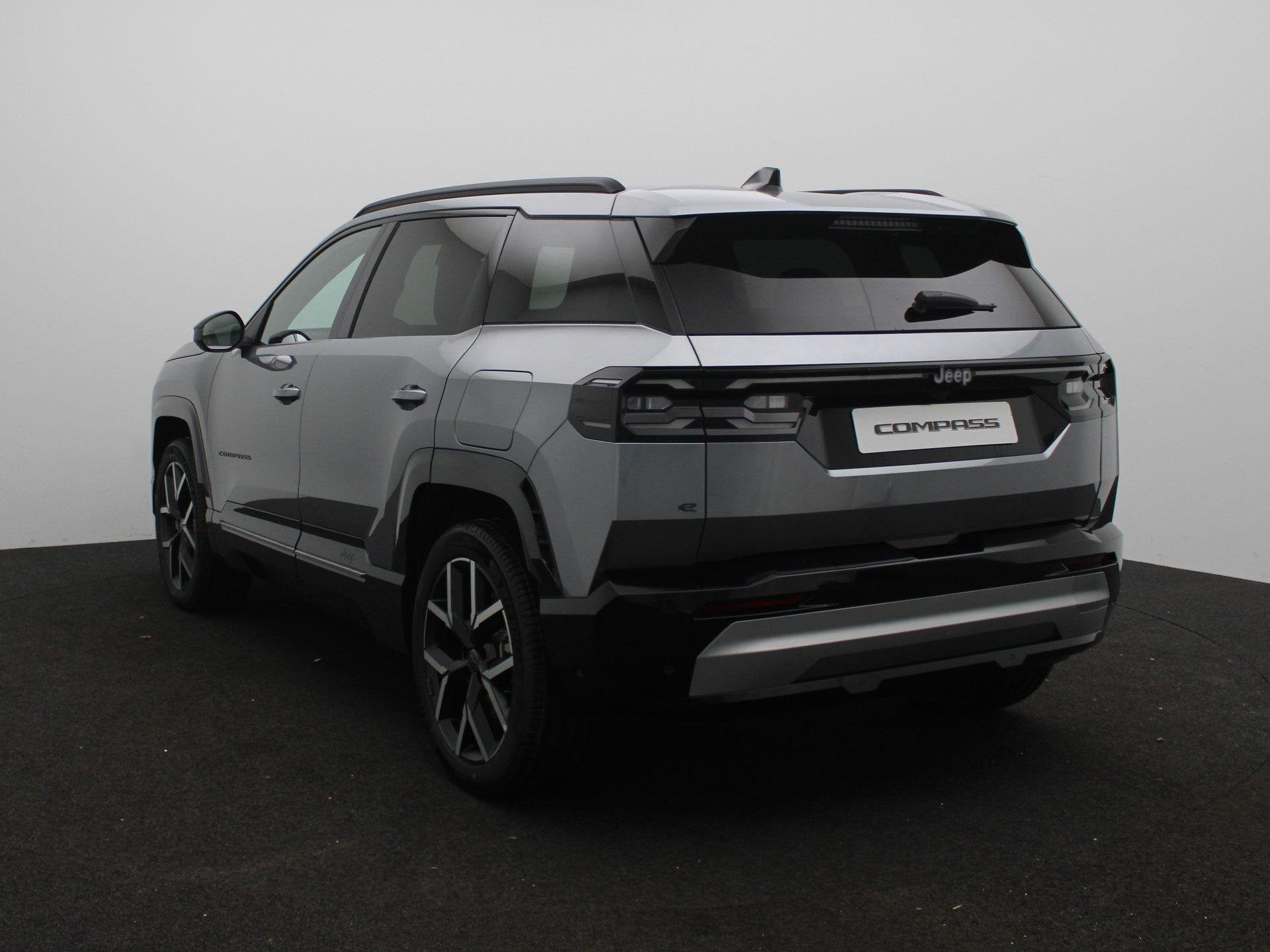 Jeep Compass First Edition 74 kWh | NU BIJ VAN MOSSEL OPC BR, Auto's, Jeep, 213 pk, Automatische klimaatregeling, Nieuw, SUV of Terreinwagen