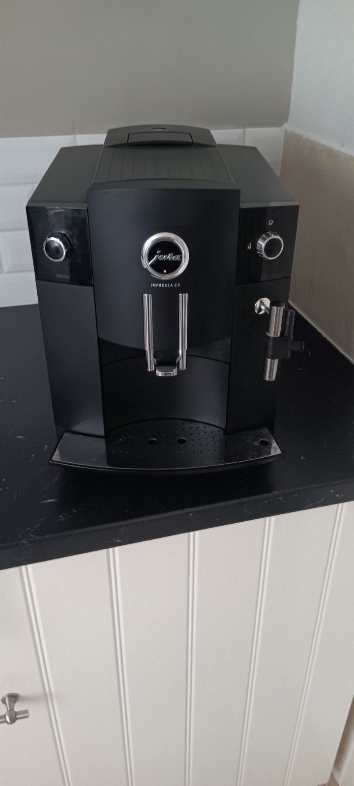 Jura impressa C5 zwart, Ophalen of Verzenden, Zo goed als nieuw, Koffiemachine