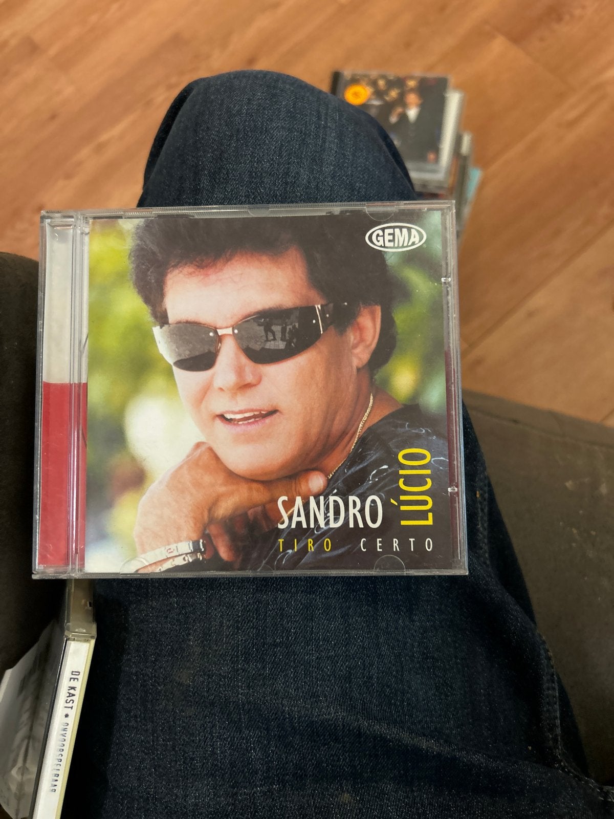 Sandro Lúcio - Tiro Certo CD - Braziliaanse muziek, Gebruikt, Ophalen of Verzenden, Latijns-Amerikaans, Inclusief doosje