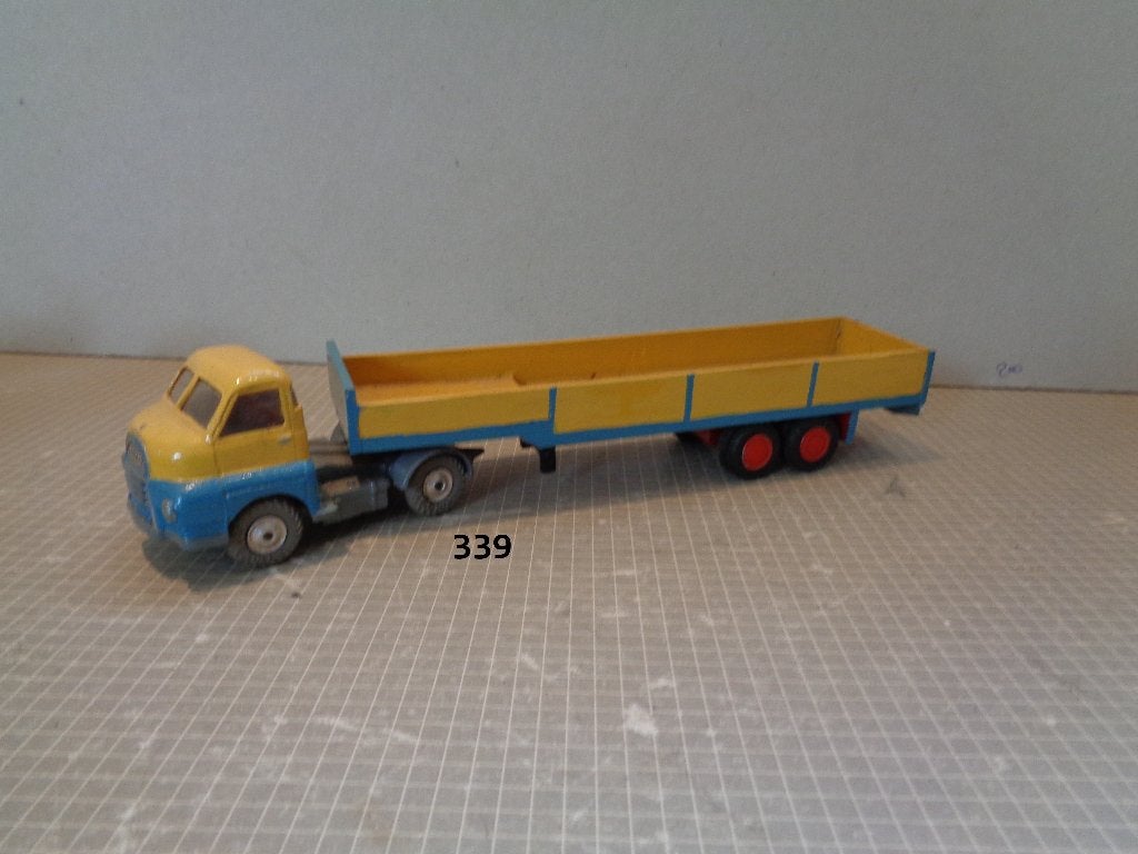 corgi bedford S ,met trailer code 3, Hobby en Vrije tijd, Modelauto's | 1:50, Ophalen of Verzenden, Zo goed als nieuw, Bus of Vrachtwagen