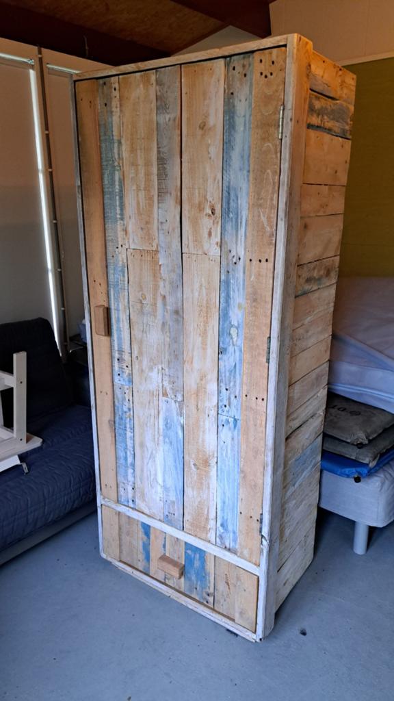 Stoere kledingkast met lade, Huis en Inrichting, Gebruikt, Grenenhout, 50 tot 100 cm, 150 tot 200 cm