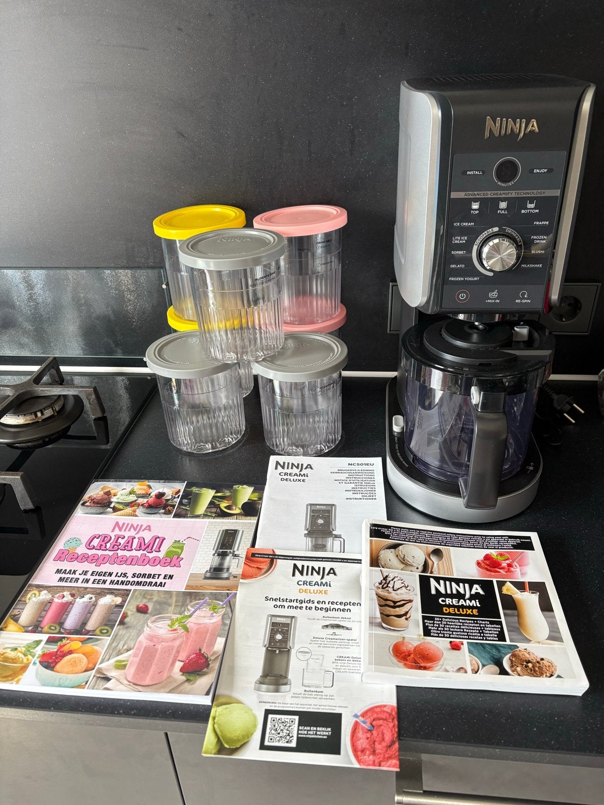 Ninja Creami Deluxe NC501EU met 7 bekers en receptenboek, Minder dan 1 liter, Ophalen of Verzenden, Zo goed als nieuw