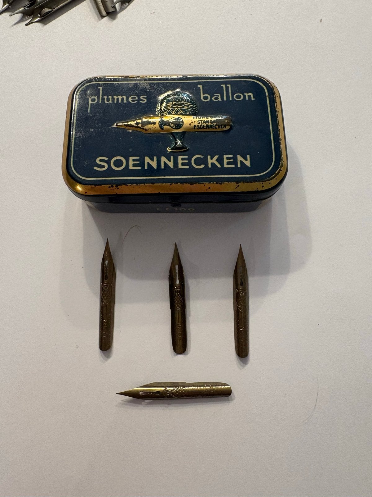 104x vintage Soennecken Plume Ballon No. 50 penpunten + blik, Verzenden