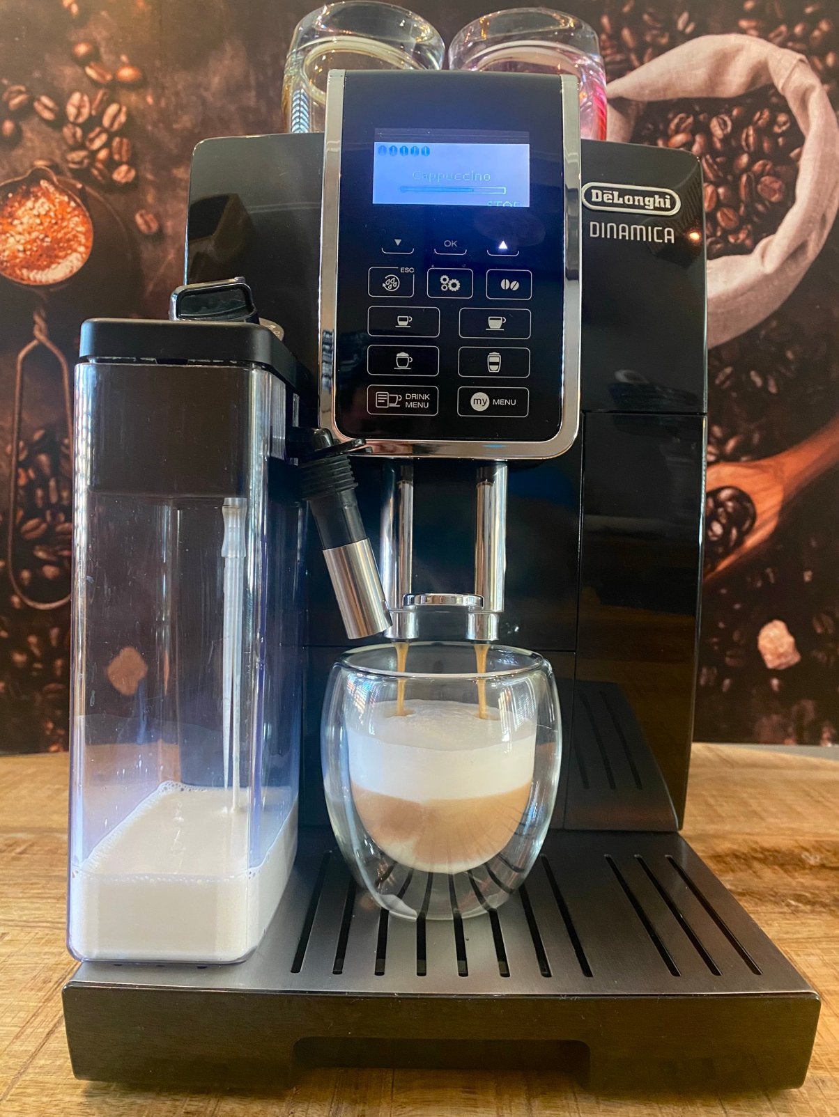 Delonghi Dinamica Latte-Crème Bonenmachine, Gebruikt, 10 kopjes of meer, Koffiemachine, Ophalen of Verzenden