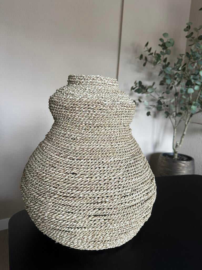 Rieten boho vaas, Huis en Inrichting, Woonaccessoires | Vazen, Ophalen, Overige materialen, Overige kleuren, Nieuw