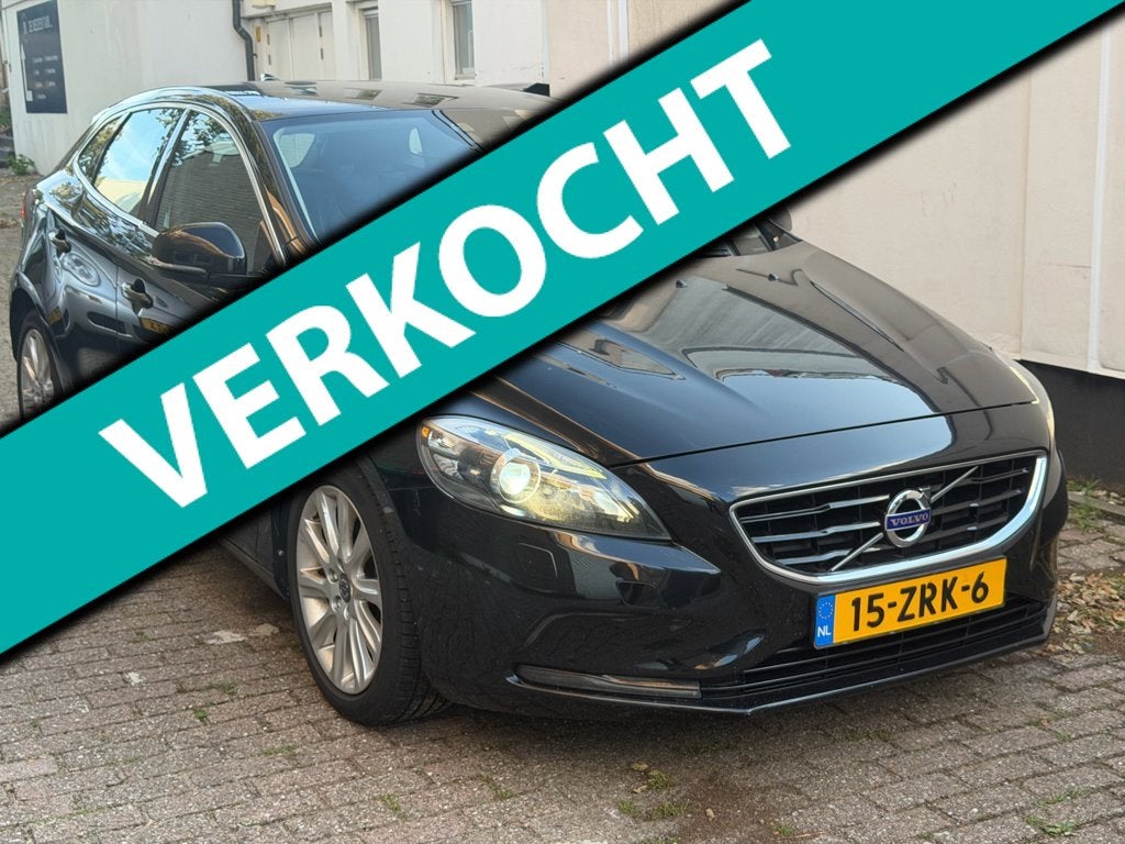 Volvo V40 1.6 D2 Summum NAV /CAMERA/LEER, Auto's, Volvo, Voorwielaandrijving, Euro 5, 28 km/l, Gebruikt