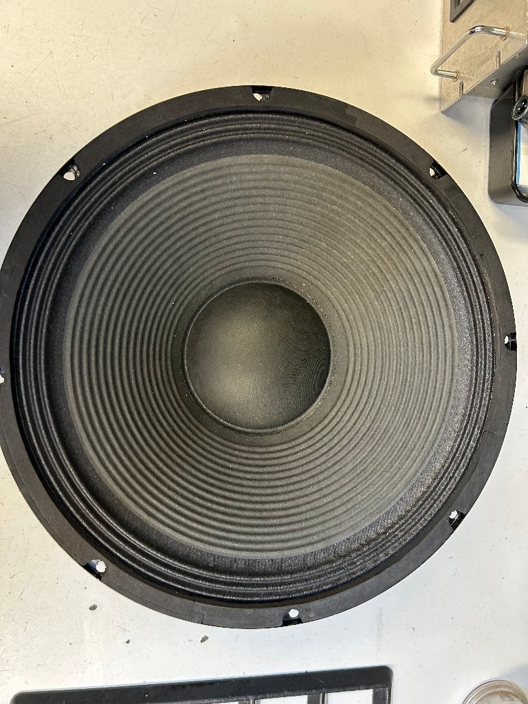 Devine BA115 woofer 15-inch, Subwoofer, Ophalen of Verzenden, Zo goed als nieuw, 150 watt of meer