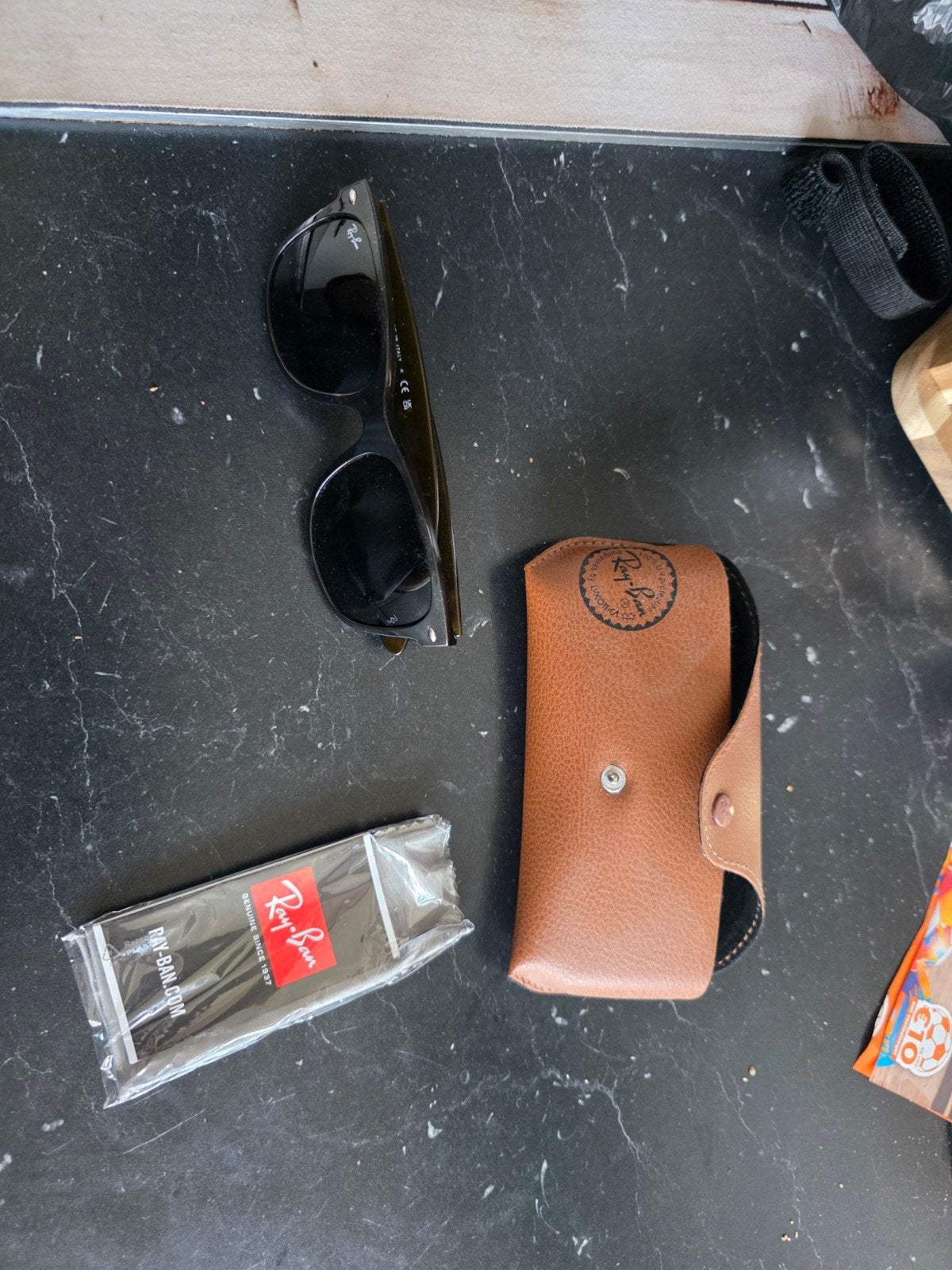 Ray-Ban New Wayfarer Zonnebril RB 2132 - Zo goed als nieuw, Ophalen of Verzenden, Nieuw, Zonnebril, Ray-Ban