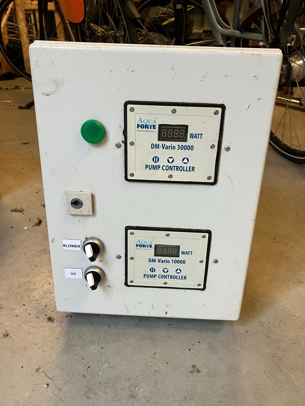 Schakelkast AquaForte DM-Vario 30000 & 10000 Pomp Controller