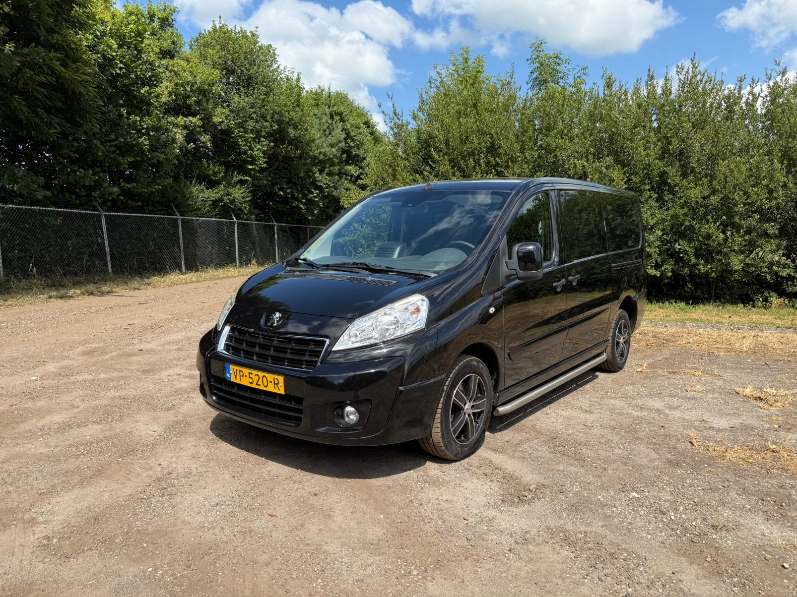 Peugeot Expert 2.0 HDI 94KW 2015, Voorwielaandrijving, Euro 5, Stof, Zwart