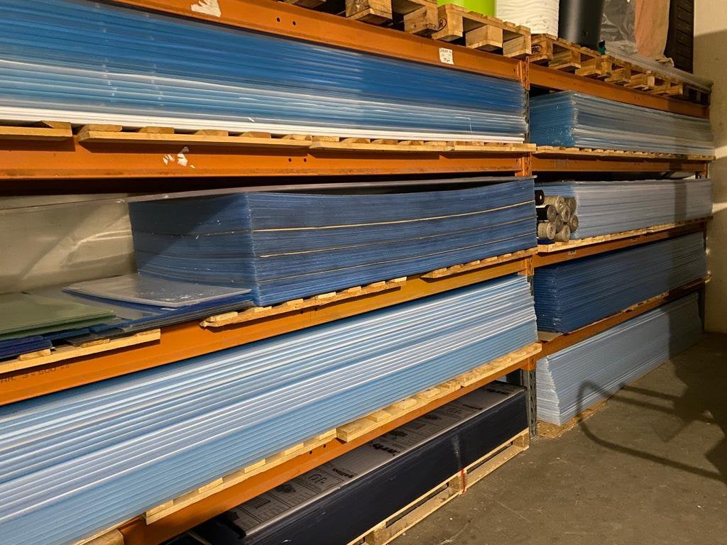Nieuwe plexiglas platen 2mm tot 5mm UV bestendig, Ophalen, Nieuw