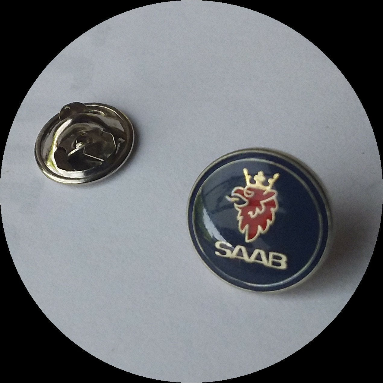 SAAB logo pin, Verzamelen, Ophalen of Verzenden, Zo goed als nieuw, Transport, Speldje of Pin