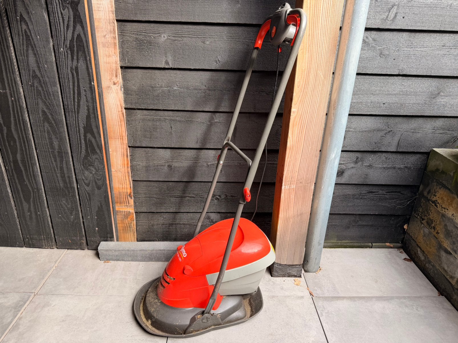 Flymo Hover Vac 260 elektrische zweefmaaier, Ophalen, Gebruikt, Elektrische grasmaaier, Minder dan 30 cm