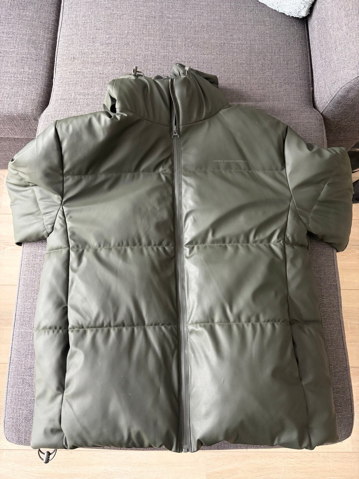 Daily Aesthetikz Pufferjack - Groen - Maat XS, Kleding | Heren, Ophalen of Verzenden, Zo goed als nieuw, Maat 46 (S) of kleiner