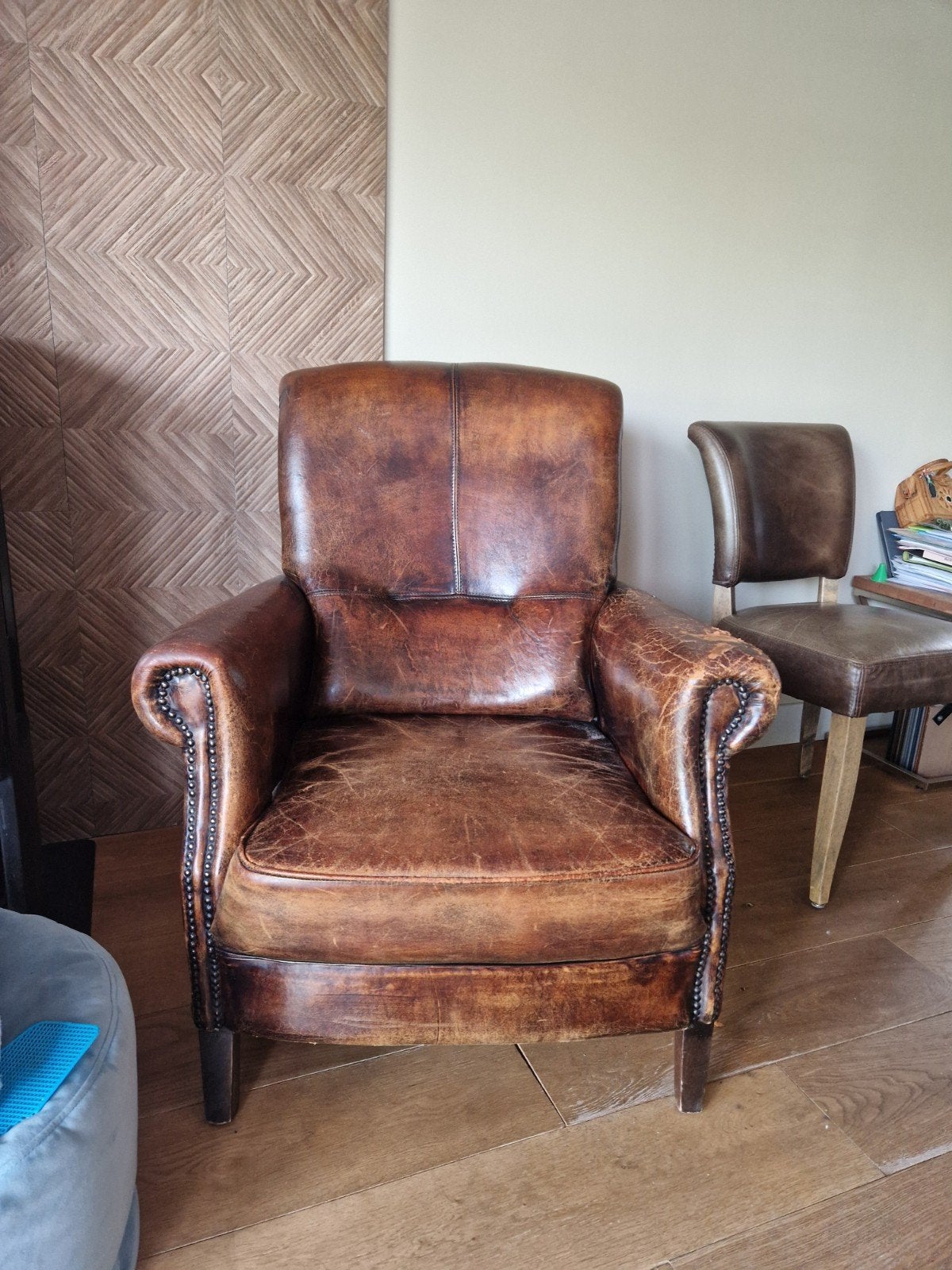 Vintage fauteuil van schapenleer, Huis en Inrichting, Fauteuils, Ophalen, Gebruikt, 75 tot 100 cm, 75 tot 100 cm