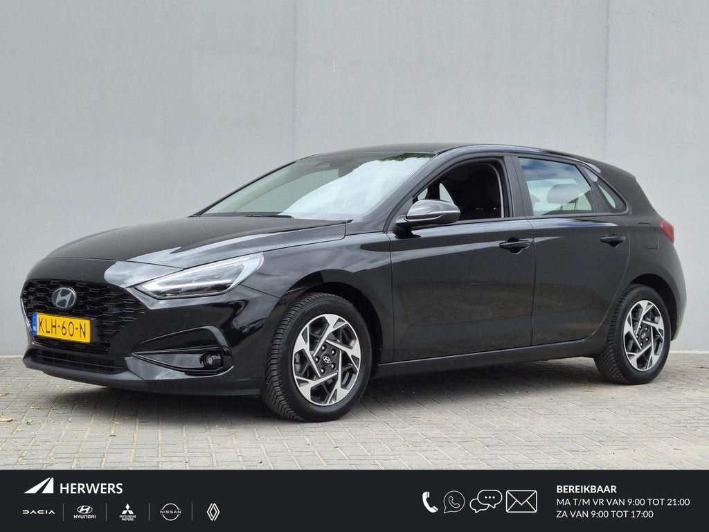 Hyundai i30 1.0 T-GDi MHEV Comfort Smart / Fabrieksgarantie, Auto's, Hyundai, Euro 6, Zwart, 1221 kg, I30