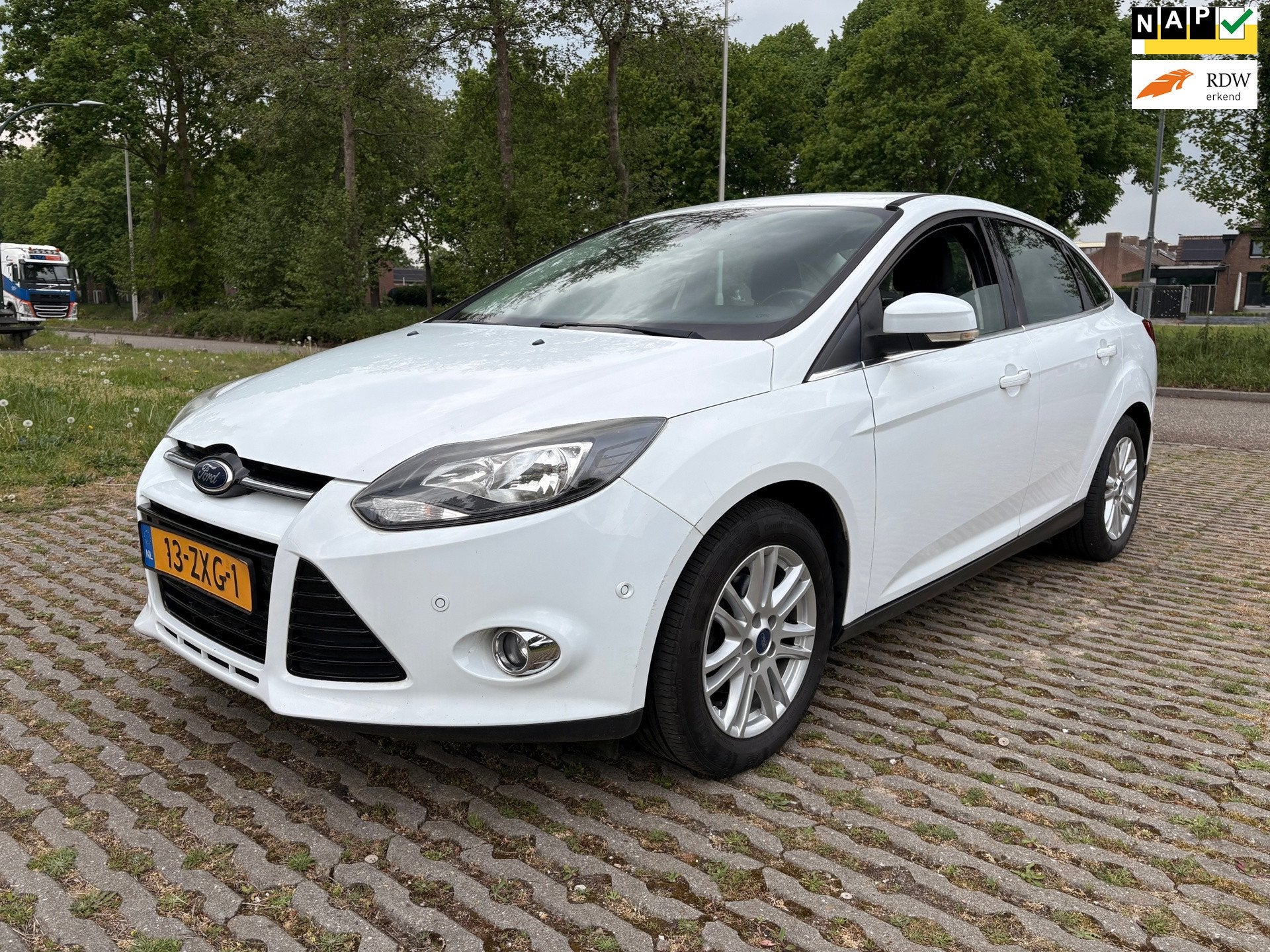 Ford Focus 1.0 EcoBoost Lease Titanium - airco - cruise cont, Auto's, Euro 5, Wit, Origineel Nederlands, 3 cilinders