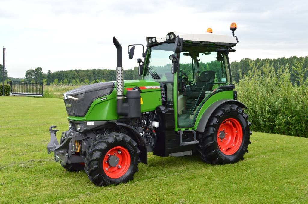 Fendt 208V Gen3 Profi Smalspoor/Fruitteelttractor (bj 2022), Gebruikt, Fendt, 2500 tot 5000