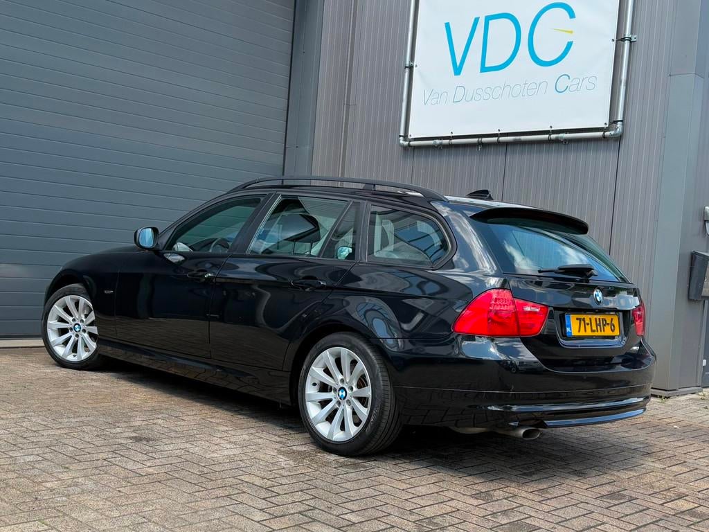 BMW 3-serie Touring 318i Business Line | Xenon | Navigatie |, Euro 5, Zwart, Zwart, Origineel Nederlands