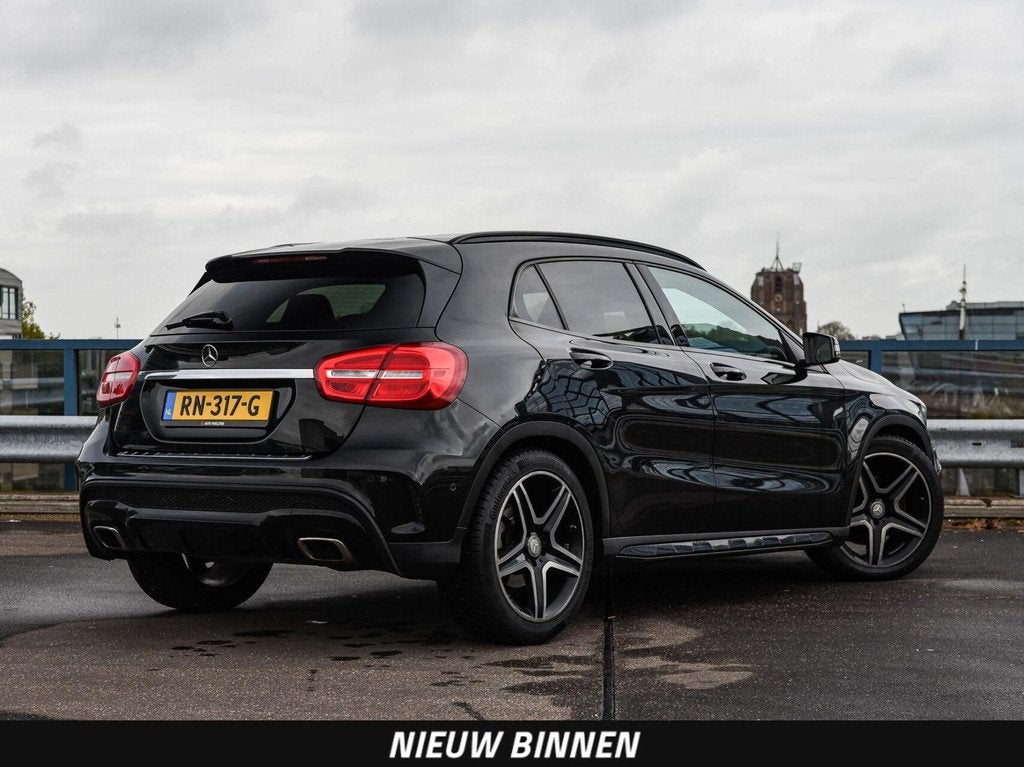 Mercedes-Benz GLA-klasse 180 AMG Night Edition Plus | Aut. |, Auto's, Mercedes-Benz, Gebruikt, 4 cilinders, 715 kg, 1335 kg