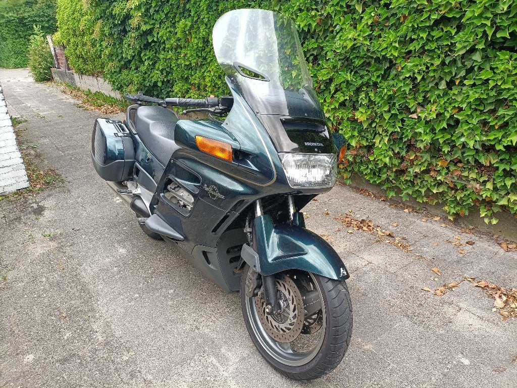 Honda Pan European st1100 1998 140k km, Motoren, 4 cilinders, Gebruikt, Particulier, Meer dan 35 kW