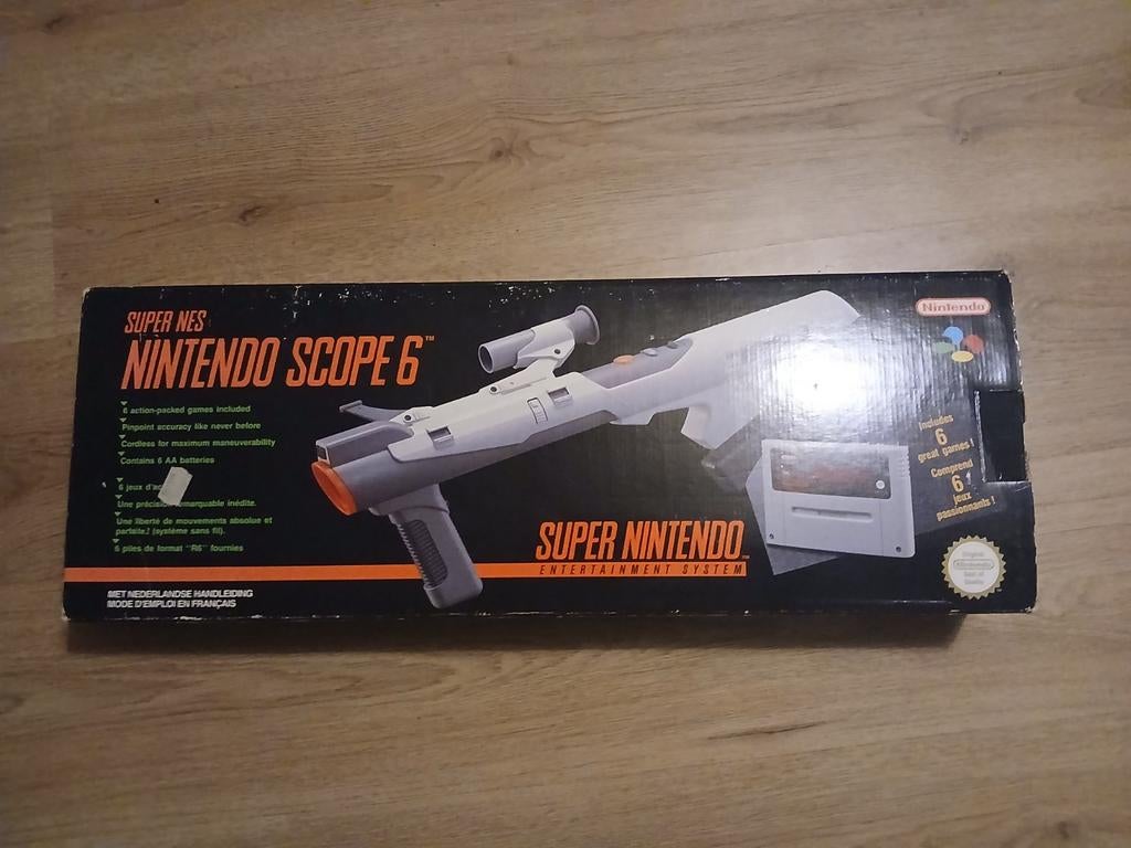 Super Nintendo Scope 6, Spelcomputers en Games, Spelcomputers | Nintendo Super NES, Ophalen of Verzenden, Zo goed als nieuw, Met 2 controllers