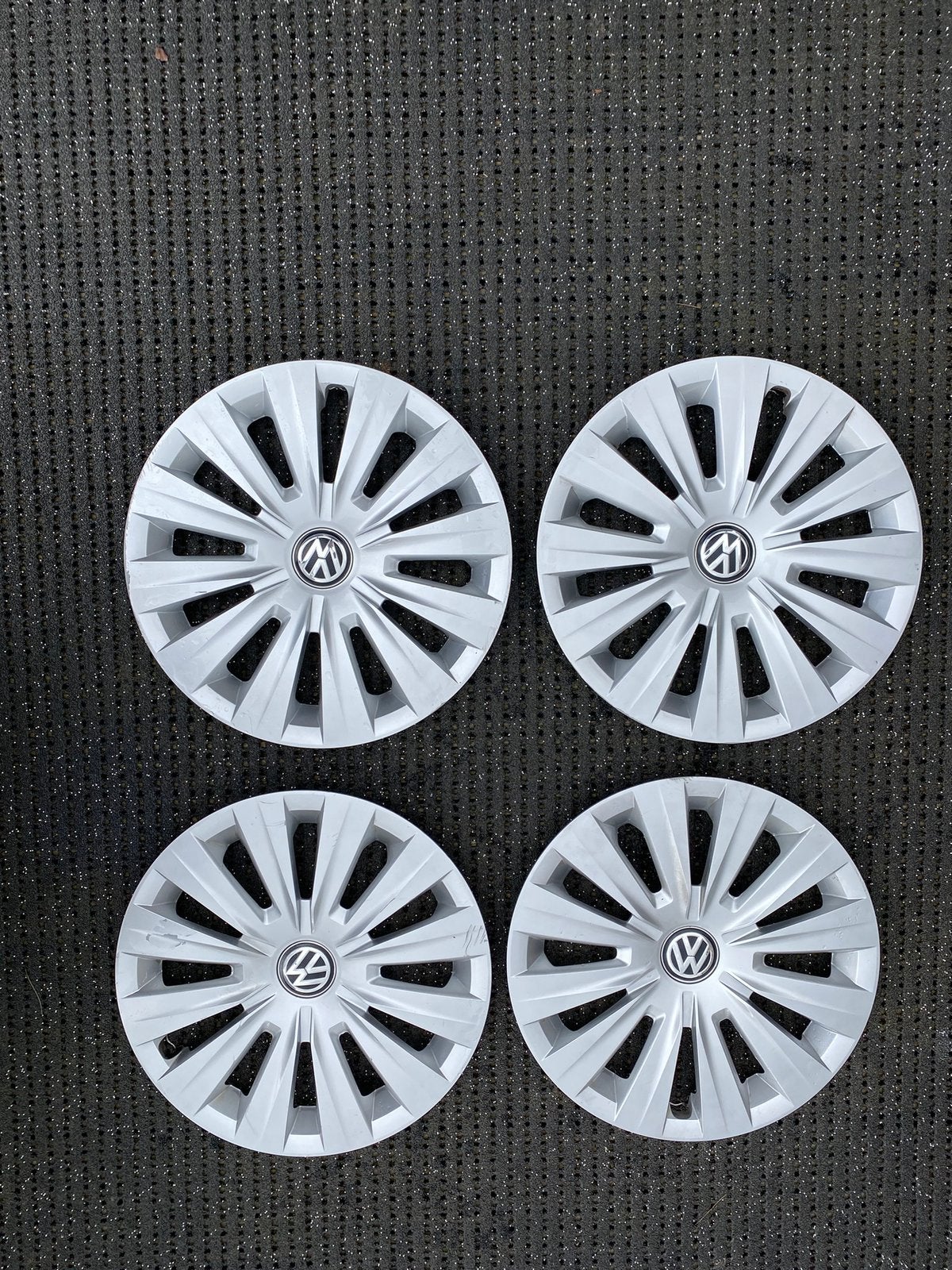 4 VW originele wieldoppen 15 inch, Ophalen of Verzenden, Gebruikt