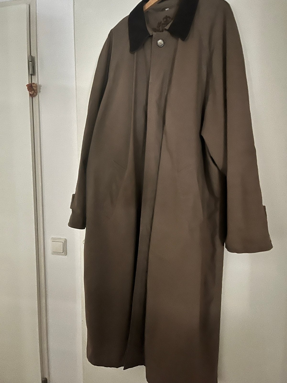 Amici Bruine Regenjas met Lederen Kraag - Maat XL, Ophalen of Verzenden, Gedragen, Maat 56/58 (XL), Bruin