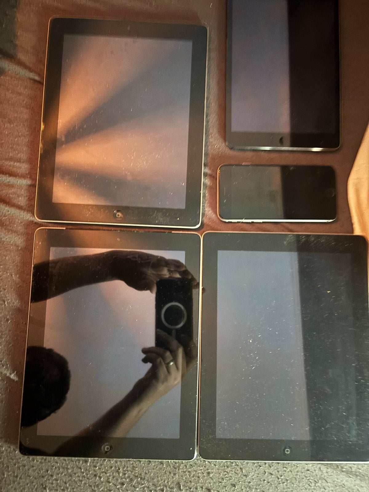 Partij Apple iPads en iPhone 8 - Defect voor onderdelen, Computers en Software, Apple iPads, Ophalen, Niet werkend
