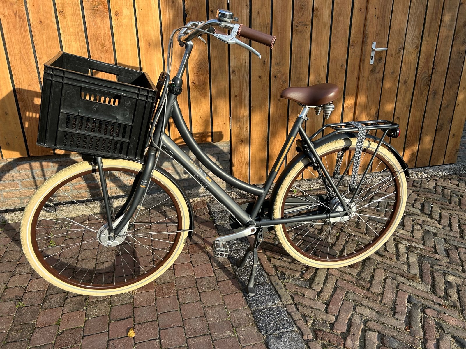 Cortina fiets 28 inch, framemaat 57 cm, met krat, 56 cm of meer, Ophalen, Gebruikt, Overige merken