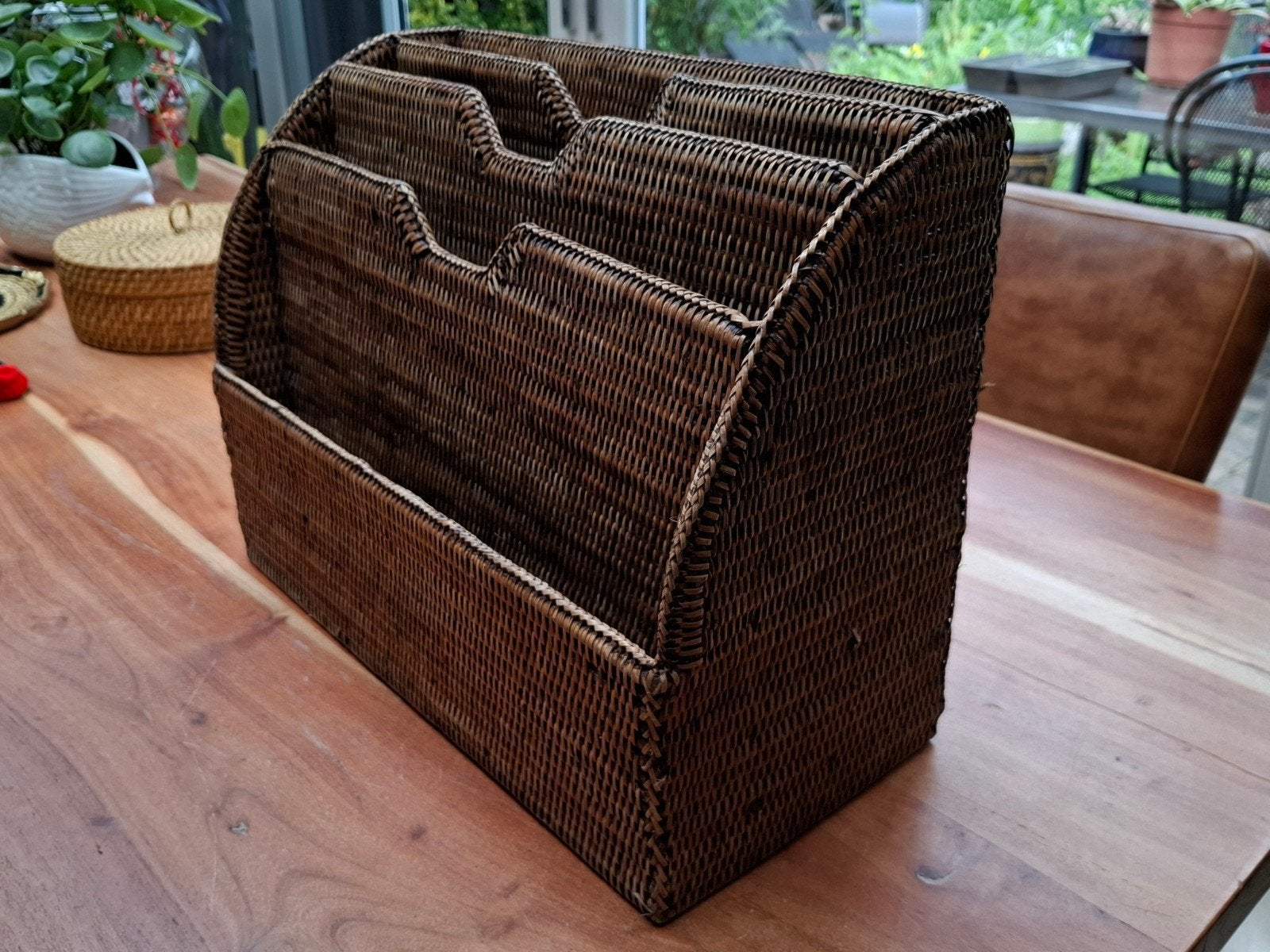 Birma rieten tijdschriften organizer krantenbak lectuurmand, Ophalen of Verzenden