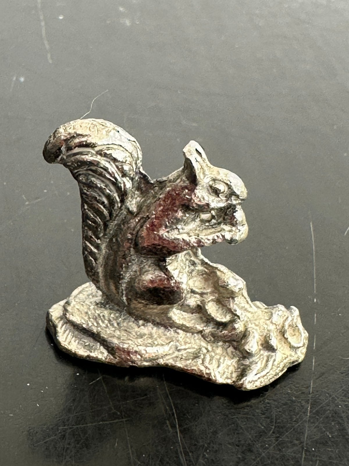 Oud verzilverd Eekhoorn beeldje 3 cm H, Ophalen of Verzenden, Gebruikt
