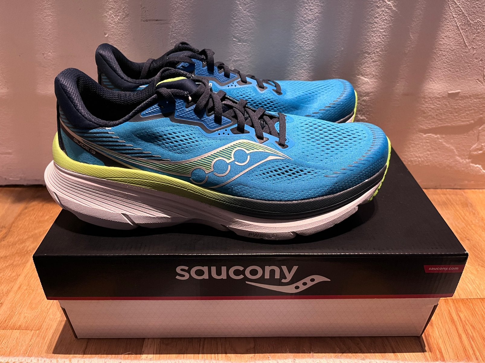 Saucony Guide 19 hardloopschoenen - zo goed als nieuw, Ophalen of Verzenden, Zo goed als nieuw, Hardloopschoenen, Saucony