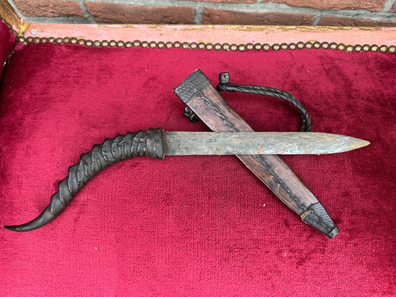 Zeldzame Afrikaanse dolk met springbokhoorn handgreep, Verzamelen, Ophalen of Verzenden, Overige soorten, Overige gebieden, Mes of Dolk