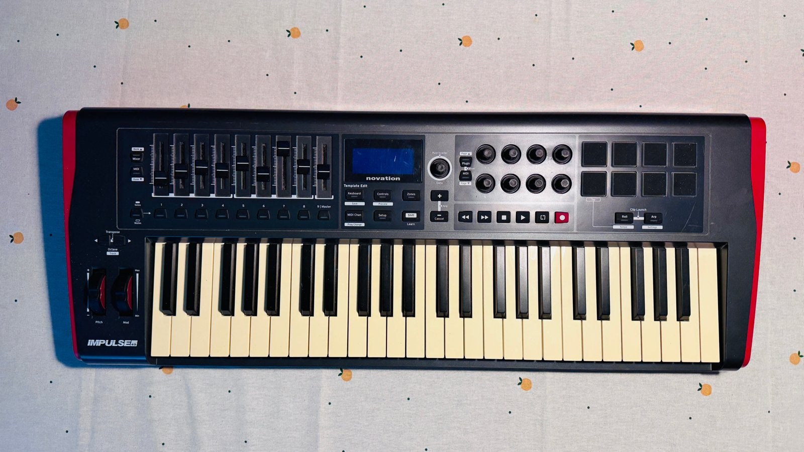 Novation Impulse MIDI Controller Keyboard, Muziek en Instrumenten, Zo goed als nieuw, Aanslaggevoelig, Ophalen, 49 toetsen