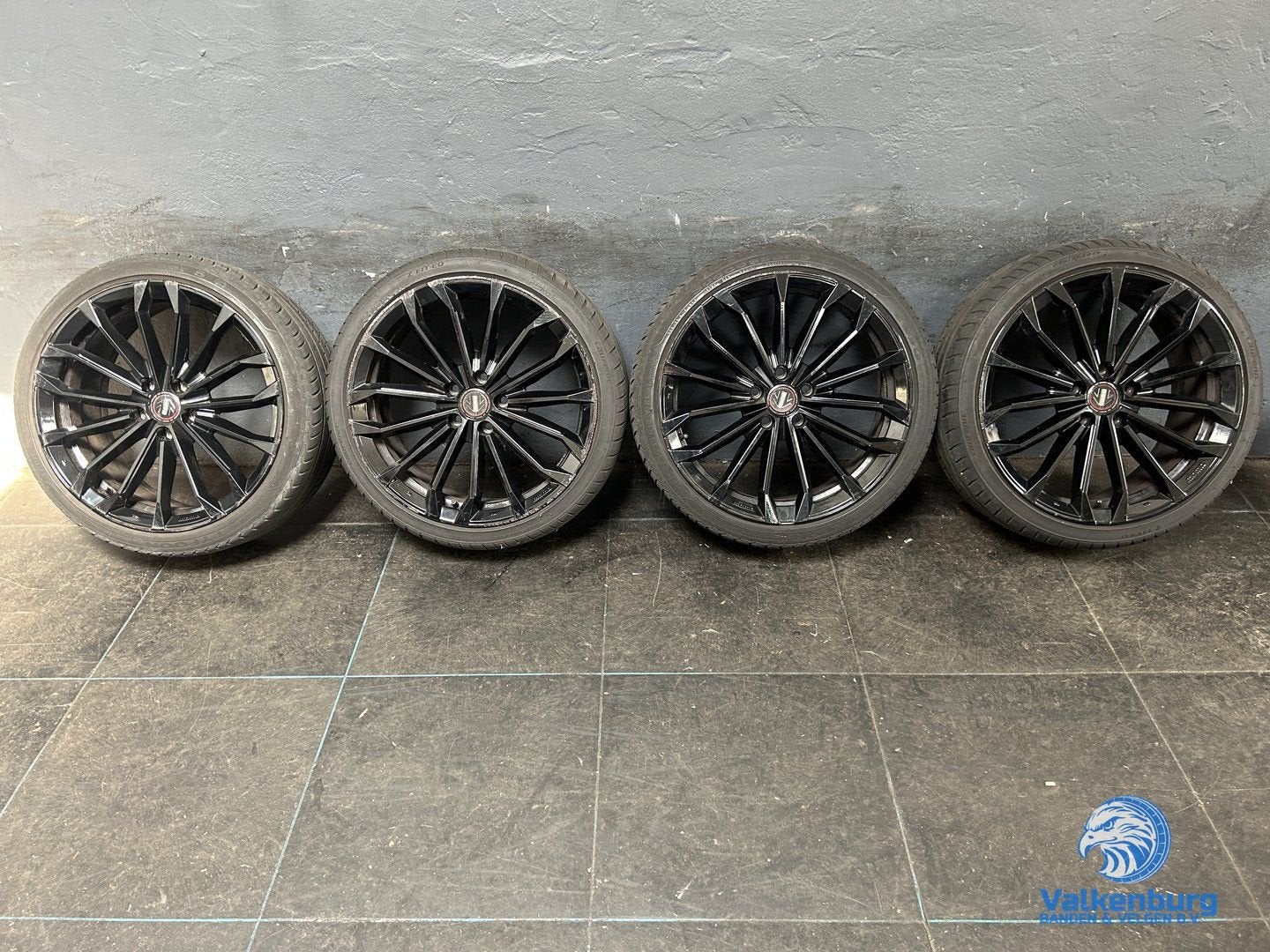 6mm!  Audi A3 VW Caddy Golf Leon 19 inch zwarte velgen 5x112, Auto-onderdelen, 19 inch, Gebruikt, -, -