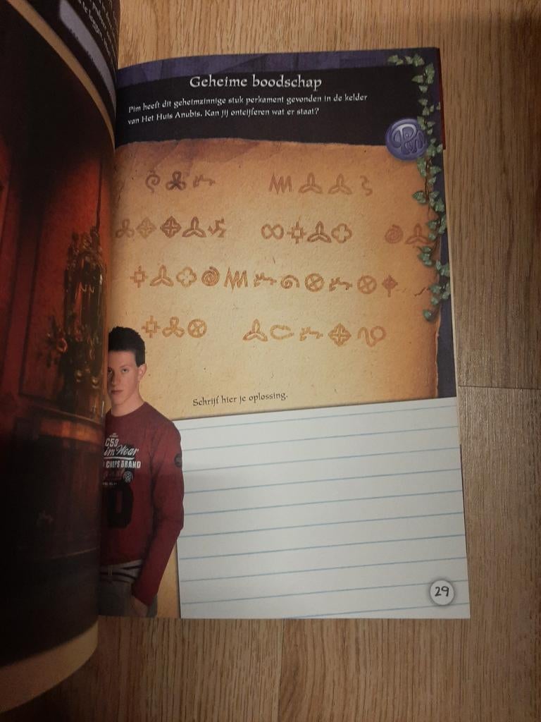 Het huis Anubis de vijf codekraker boek, Ophalen of Verzenden