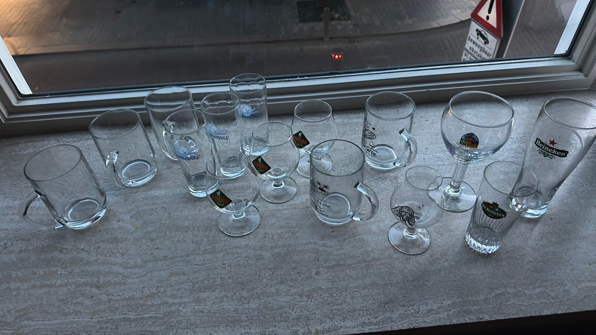 Special bierglazen 15 stuks diverse, Ophalen, Zo goed als nieuw, Bierglas