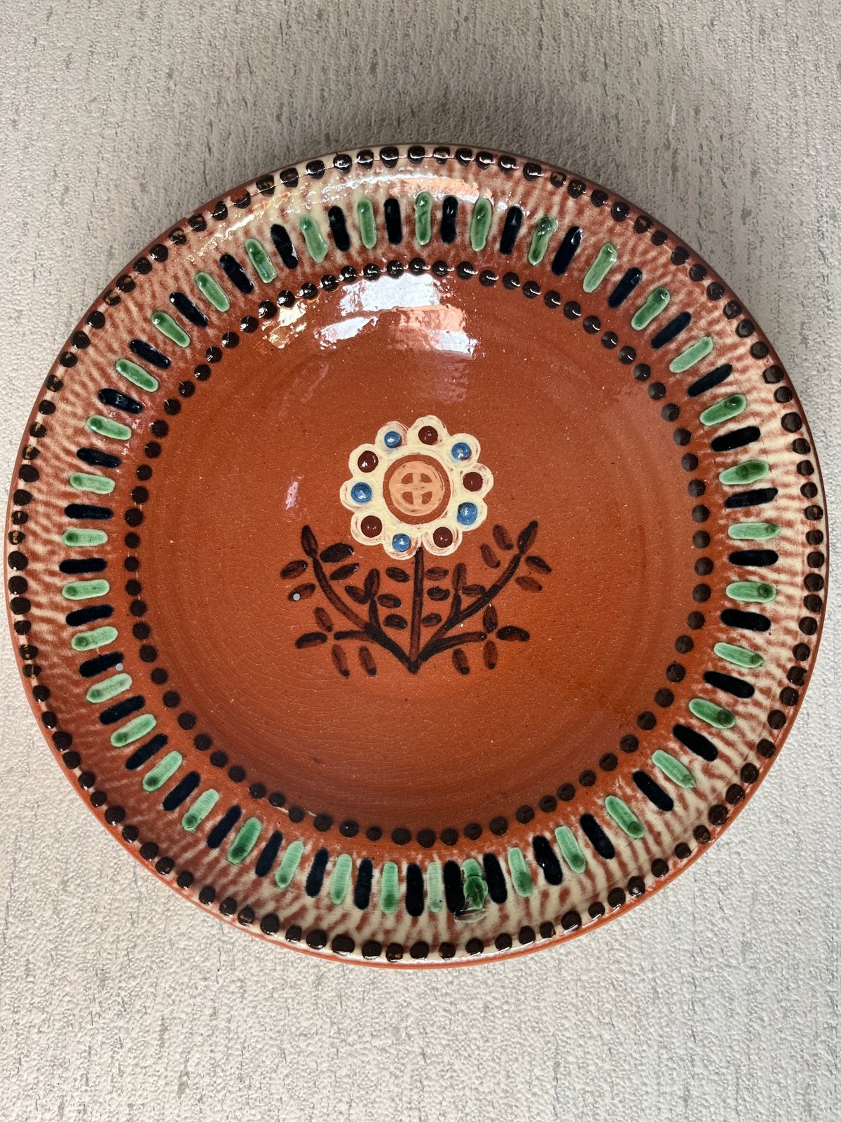 Handgeschilderd terracotta wandbord aardewerk Russel Tiglia, Ophalen