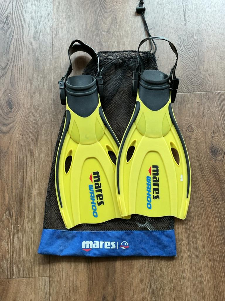 Mares kinder open hiel zwemvliezen, Watersport en Boten, Ophalen of Verzenden, Zo goed als nieuw, Zwem- of Duikvliezen