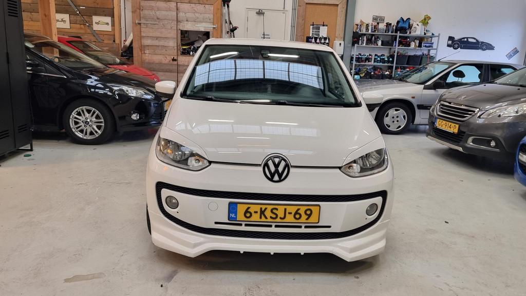 Volkswagen Up! 1.0 high up! Bodykit, Navi, Bluetooth, cruise, Auto's, Voorwielaandrijving, Euro 5, Stof, Gebruikt
