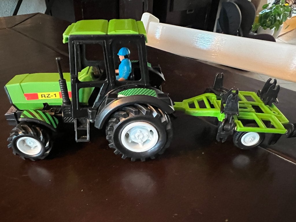 speelgoed tractor +aanhanger maat : 22 cm lang 7,5 breed, Ophalen of Verzenden, Zo goed als nieuw